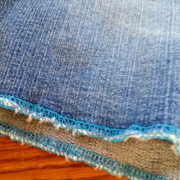 PACSUN Vintage Denim Skirt Size 25 Light Wash Button Front Pockets Raw Hem - Picture 9 of 9